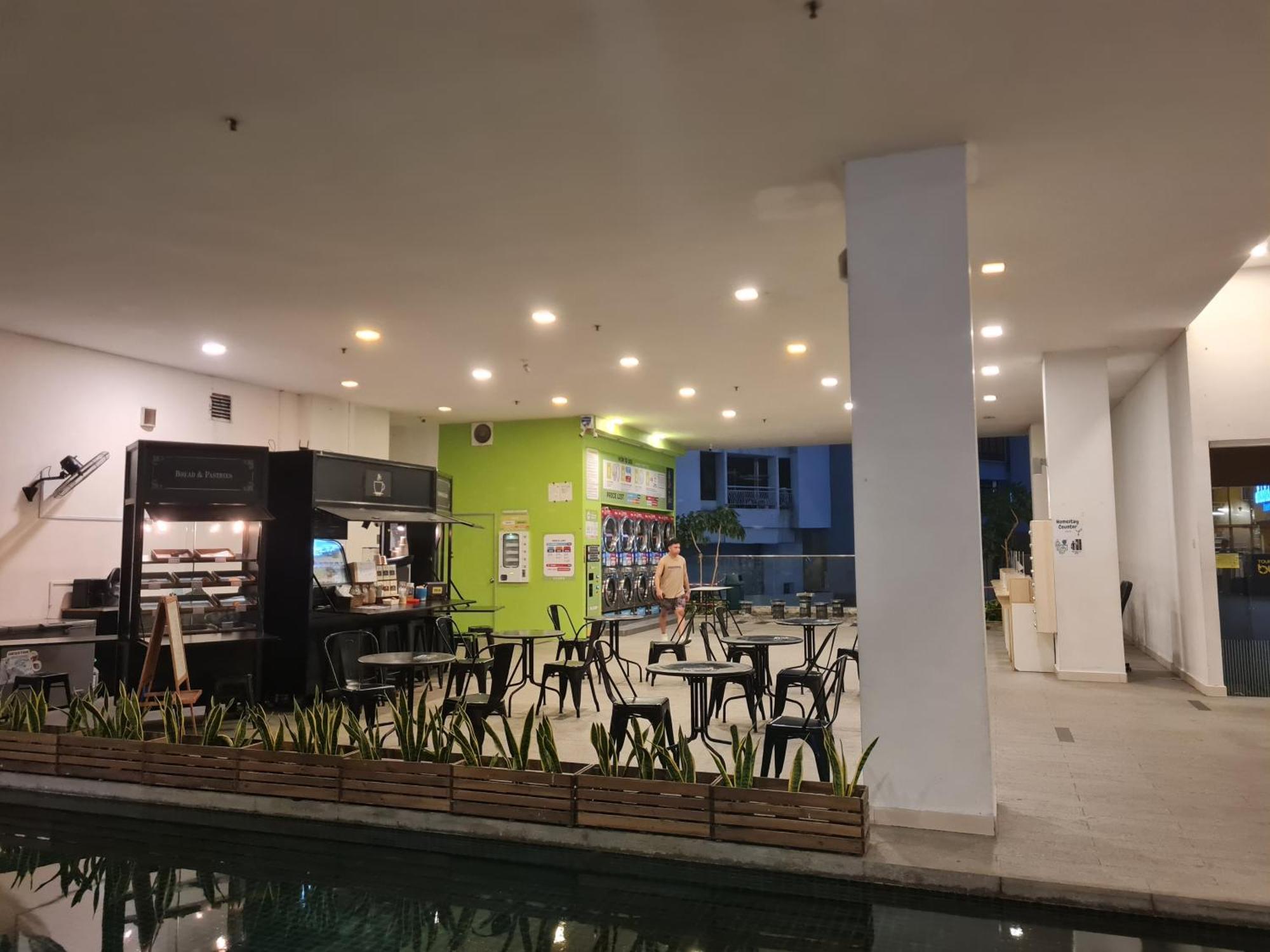 Hostel At Regalia Sky Pool Kuala Lumpur Luaran gambar